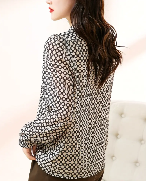 Elegant Geometric Print Chiffon Blouse - Image 2